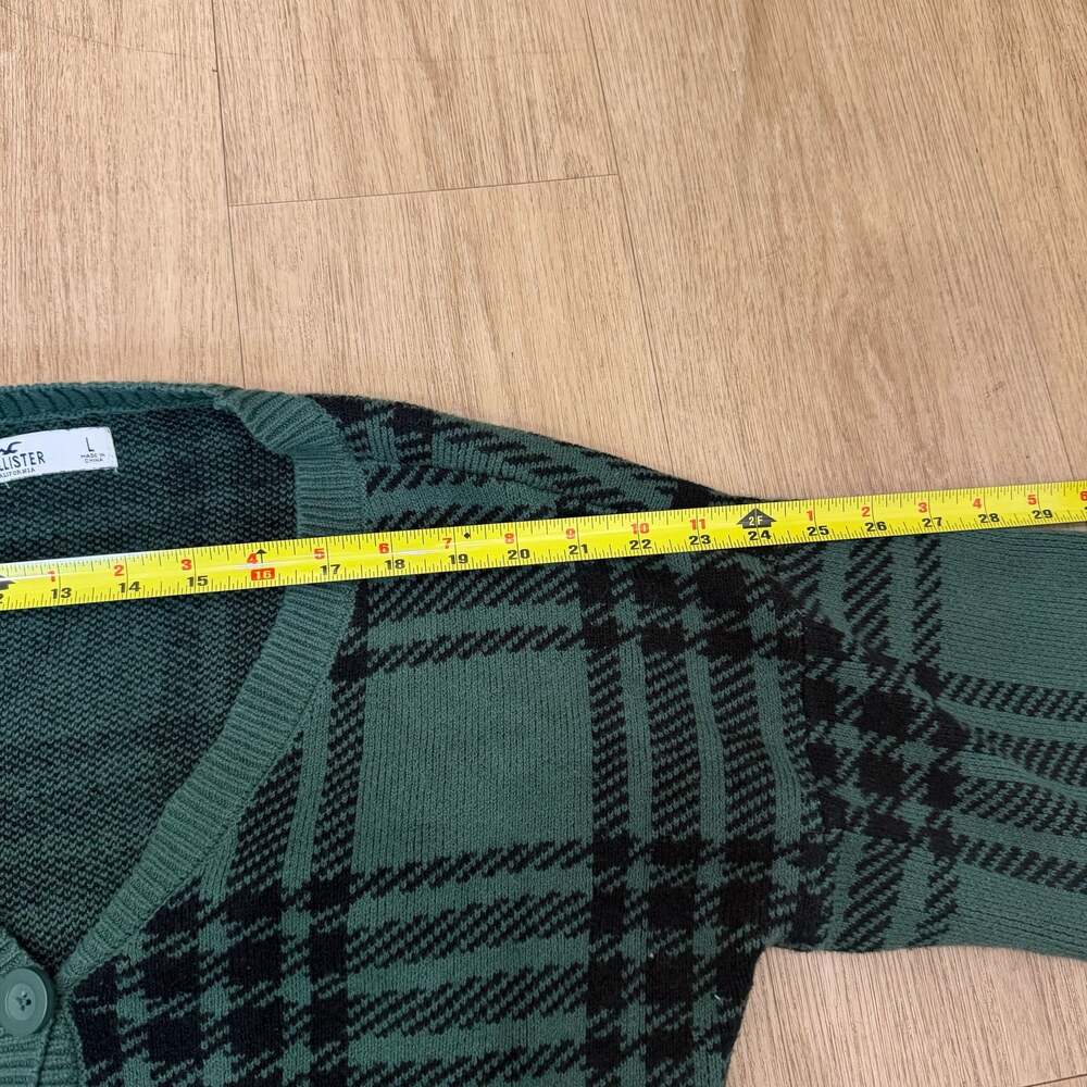 Hollister Green Plaid Button-Front Cardigan Sweater Size L - Picture 4 of 8